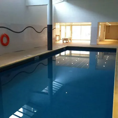 Jusqu A 7 Couchages Piscine Sauna Hamam Apartment